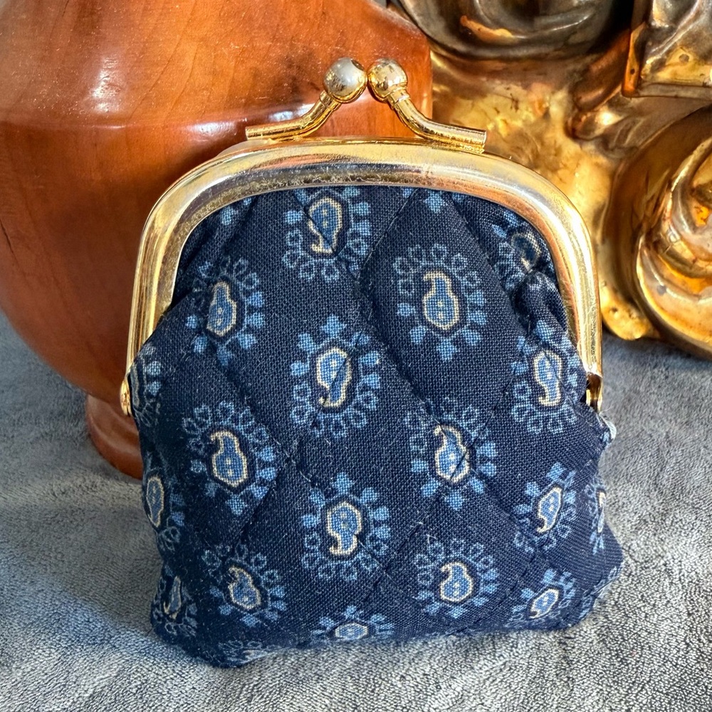 Vintage 1998 Vera Bradley “Classic Navy” Kiss Lock Coin Purse - Picture 2 of 6